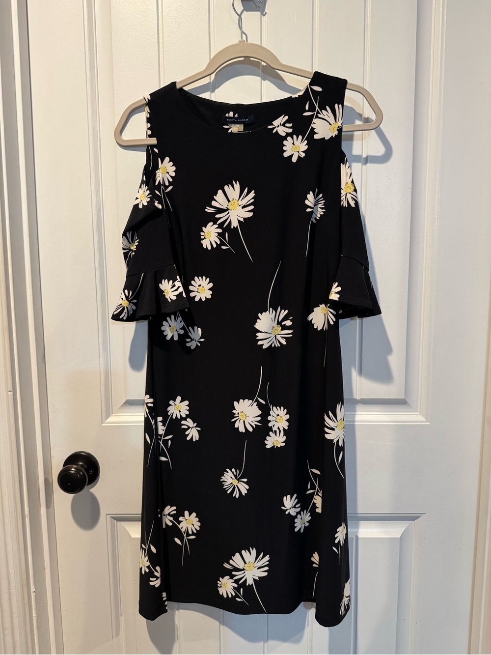 Tommy Hilfiger Black Daisy Cold-Shoulder Shift Dress